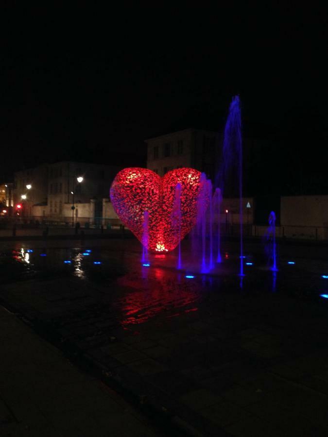 Le St Frobert Au Coeur De Troyes Apartment Bagian luar foto